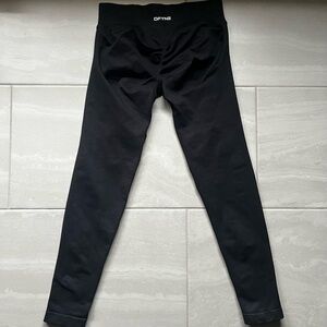 medium DFYNE impact leggings midnight black